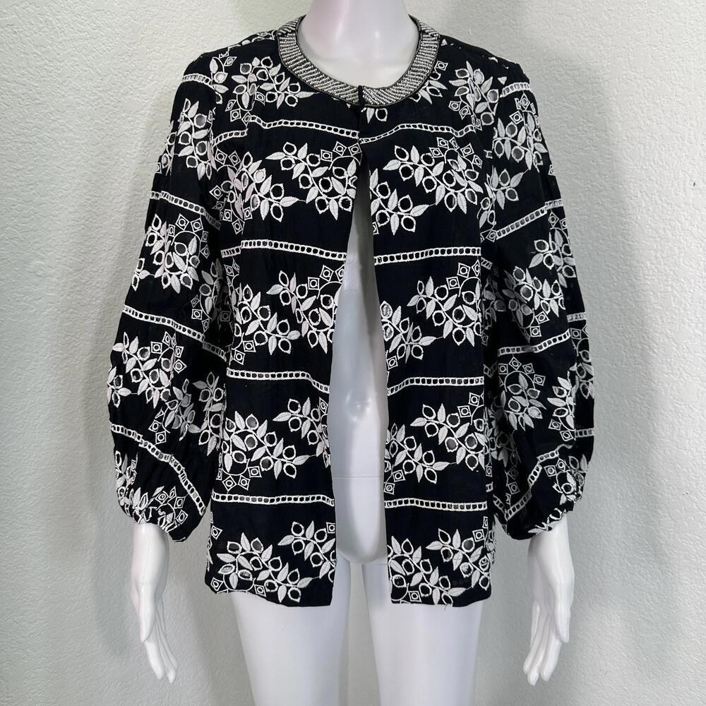 Chico’s Sz 8 Black White Embroidered Eyelet Jacket Boho Coastal Grandma Resort